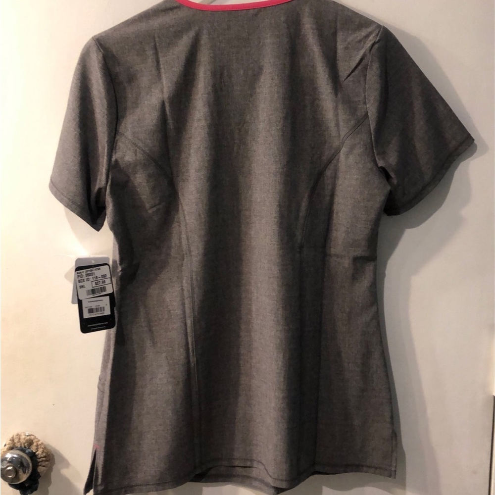 Cherokee Infinity Scrub top - Picture 10 of 11